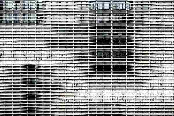 拉飞逸20周年庆 完美展现纽约摩登时尚