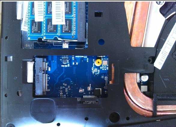 笔记本电脑怎么加挂固态硬盘?