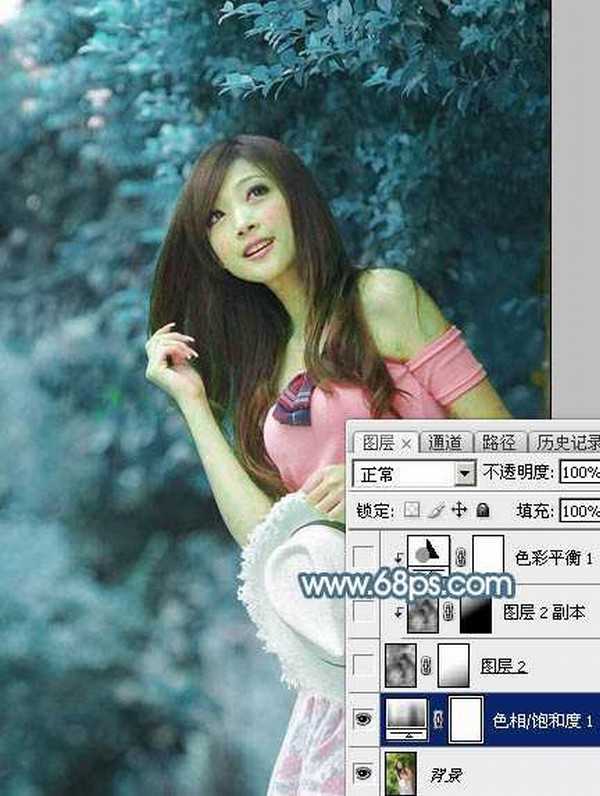 Photoshop为树林美女图片调制出唯美的淡蓝色云彩效果